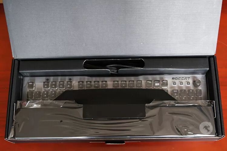 冰豹vulcanprotkl键盘评测,冰豹vulcan120aimo机械键盘