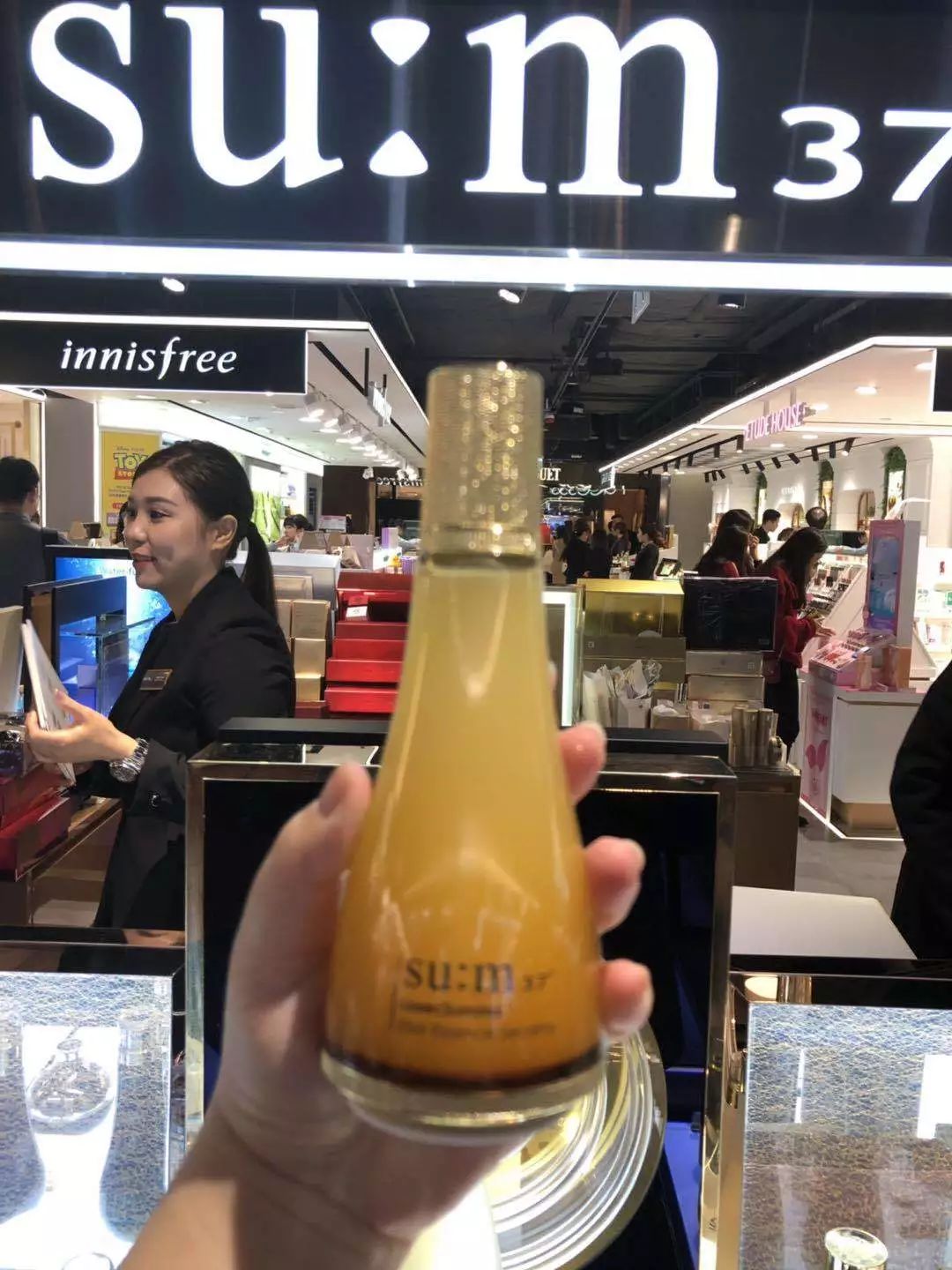 过年年货香港零食,春节去香港购物必买的商品清单