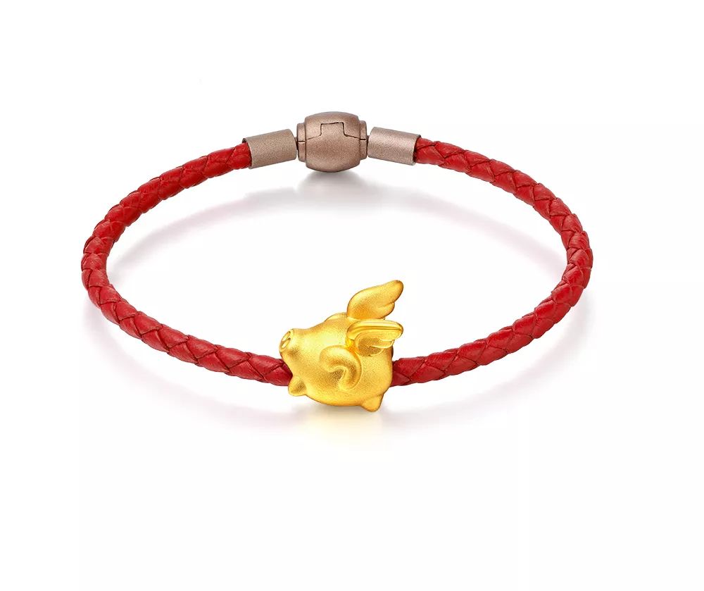 潮搭汇｜手部饰品×唇色美甲点亮冬日造型的通关密语