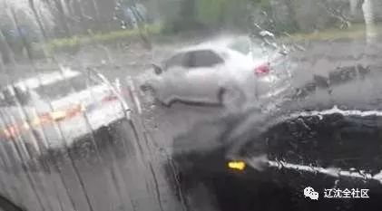 姑娘花400元参加同学聚会,姑娘花400元租奔驰参加同学聚会