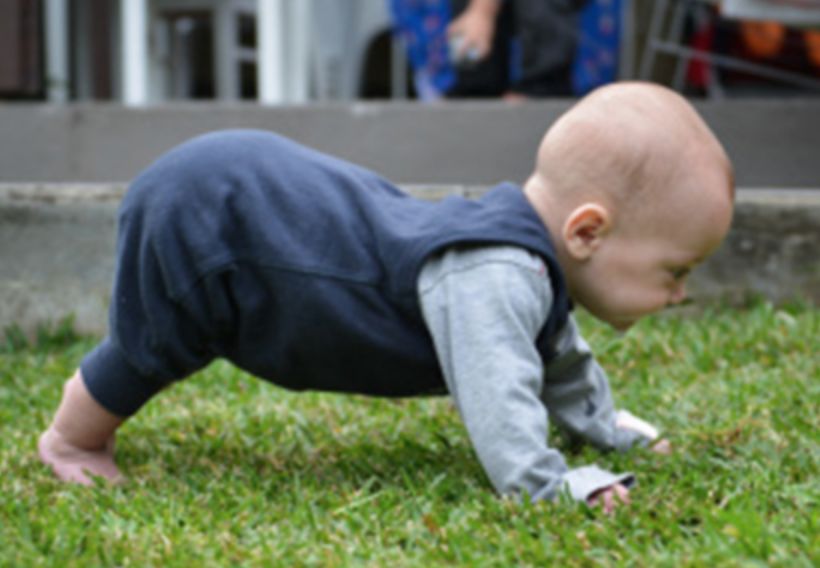 孩子喜欢打人尖叫正常吗,小孩喜欢动手打人是为什么