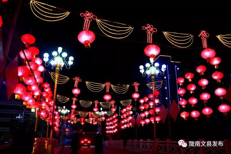 「白马情中国梦」流光溢彩添亮色文县夜景美美美