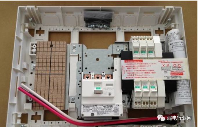 家用220v配电箱如何安装,日本配电箱安装