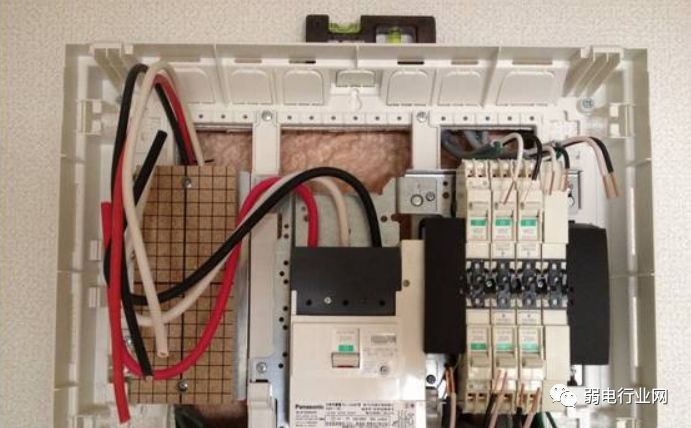 家用220v配电箱如何安装,日本配电箱安装