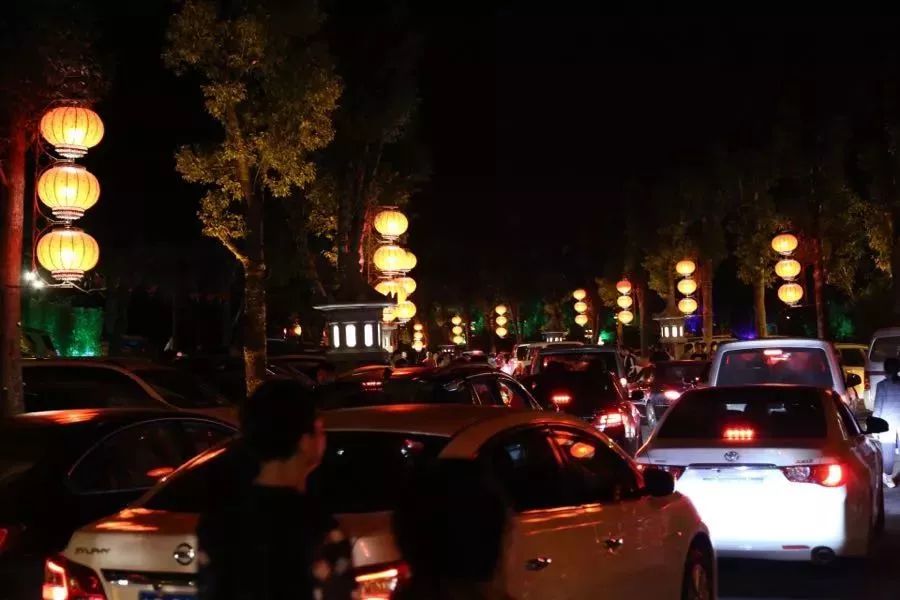 震撼南京灯光秀,玄武山最新景点