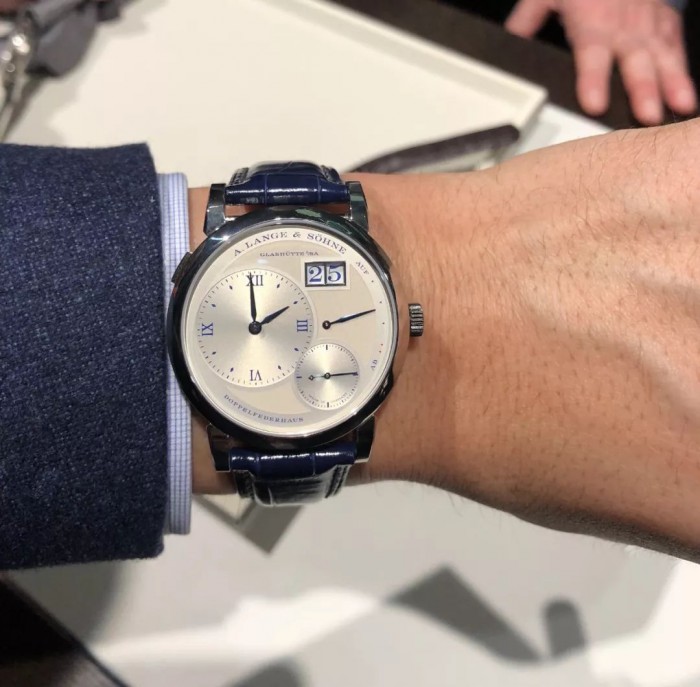 男人买表啥讲究,男人买表给你五点建议