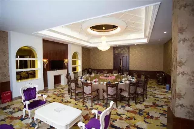 第四城网友特惠｜299元=2大2小「花水湾第一村生态酒店」客房1晚+自助双早+无限次温泉！