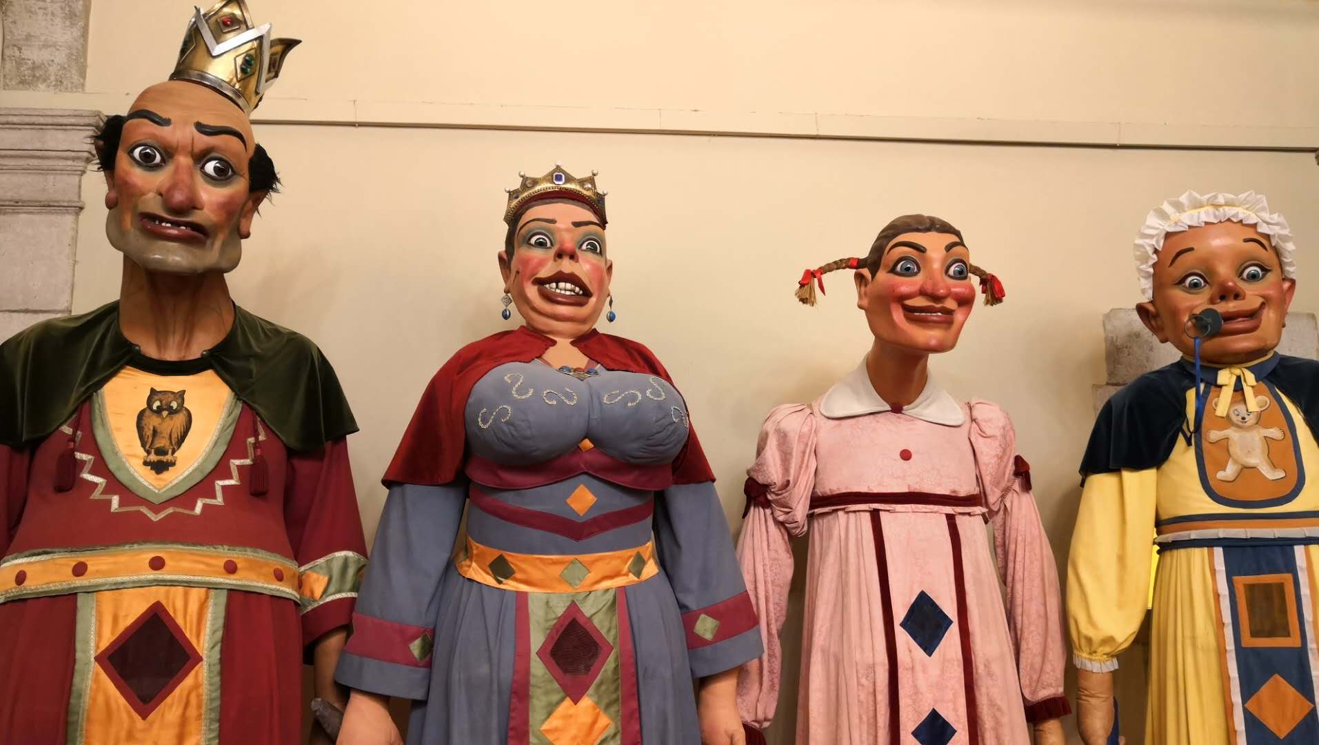 流浪地球怎么活下来的,流浪巴塞罗那