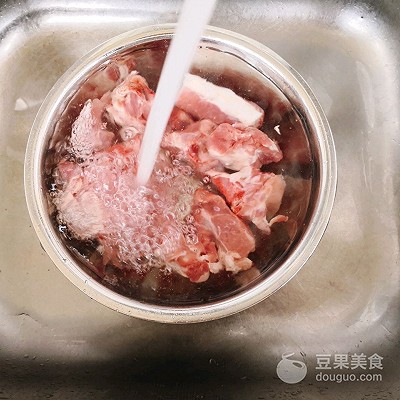 霸王花海底椰雪梨干煲汤,霸王花海底椰汤做法