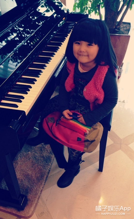 王岳伦王诗龄手链,王诗龄的两条手链值多少钱