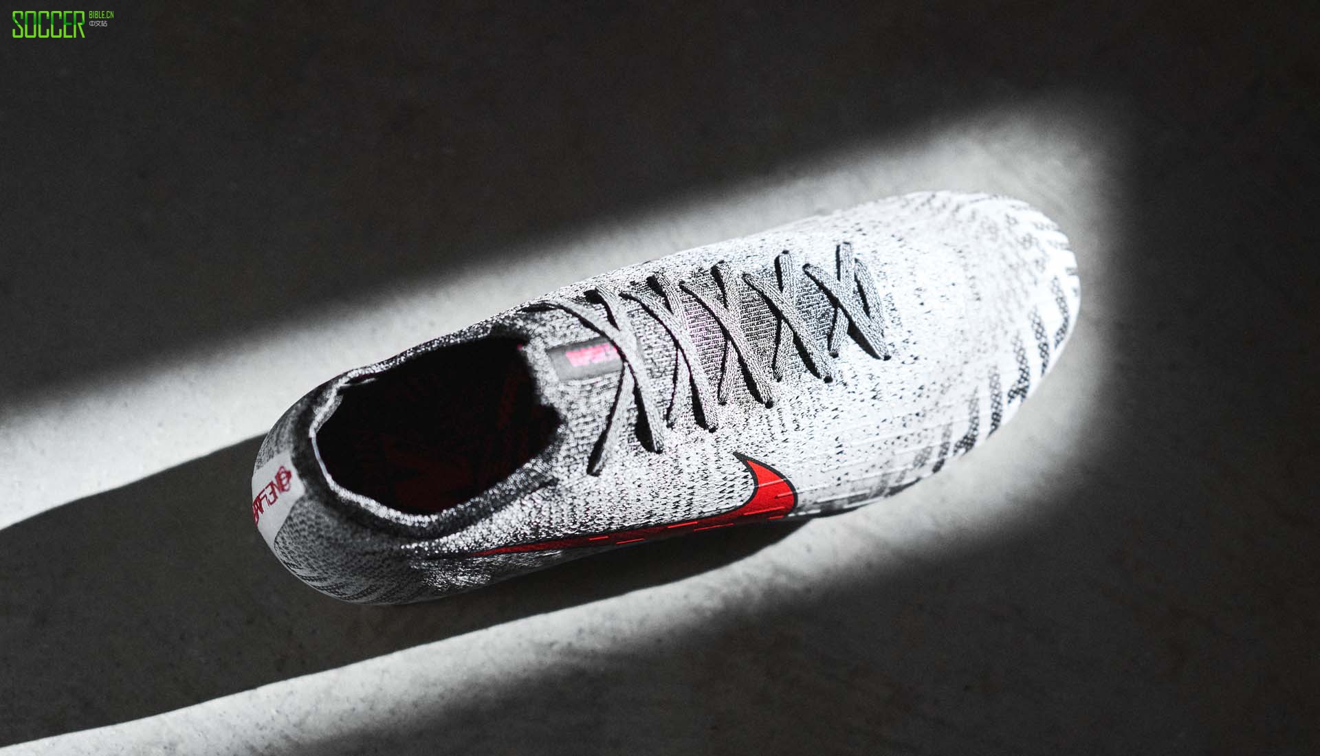 耐克内马尔个人专属单品,nike内马尔专属球鞋