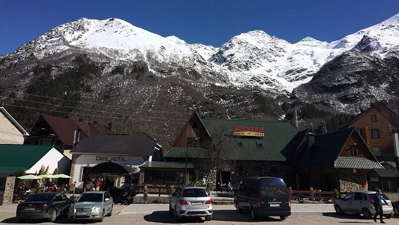 欧洲最高峰乞力马扎罗 (欧洲最高峰厄尔布鲁士峰)