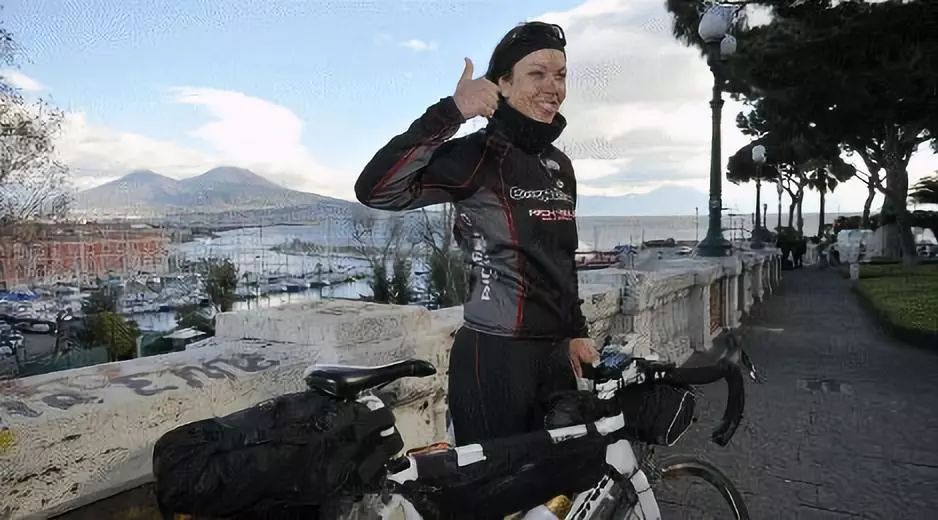 强迫*女幼**与男性发生*行为性**、甚至变*女妓**，这个妈妈为何如此丧心病狂？