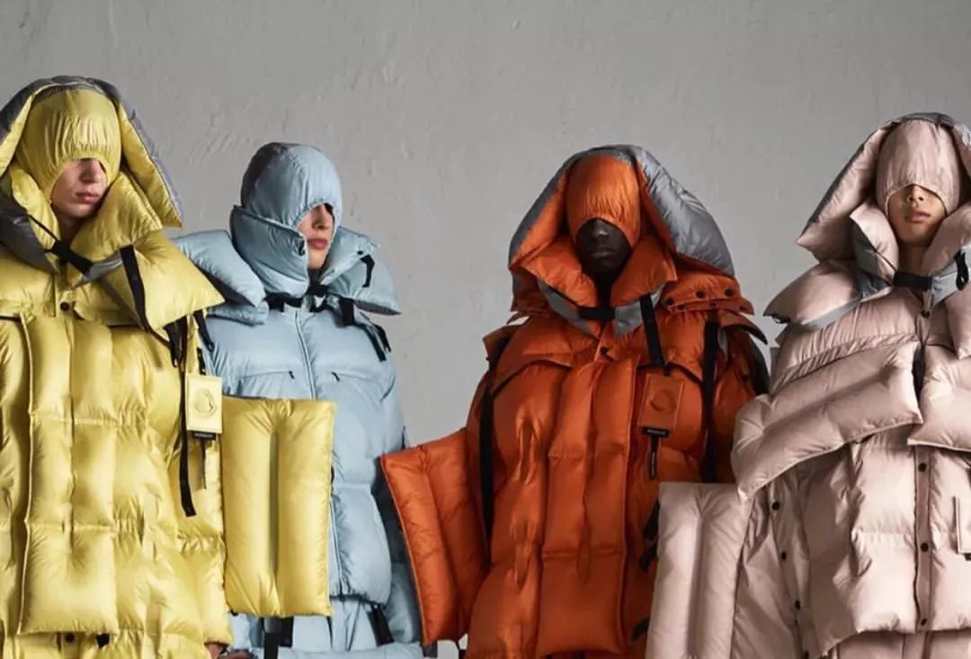 Gap集团将分拆上市;亚马逊推出自助打假计划,允许品牌自行删除山寨产品;京东Toplife被合并到Farfetch中国