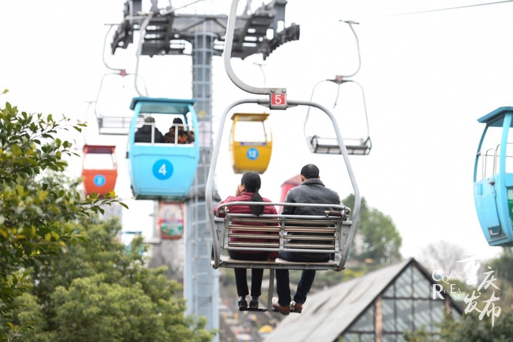 请回答路透社问题,重庆市洋人街