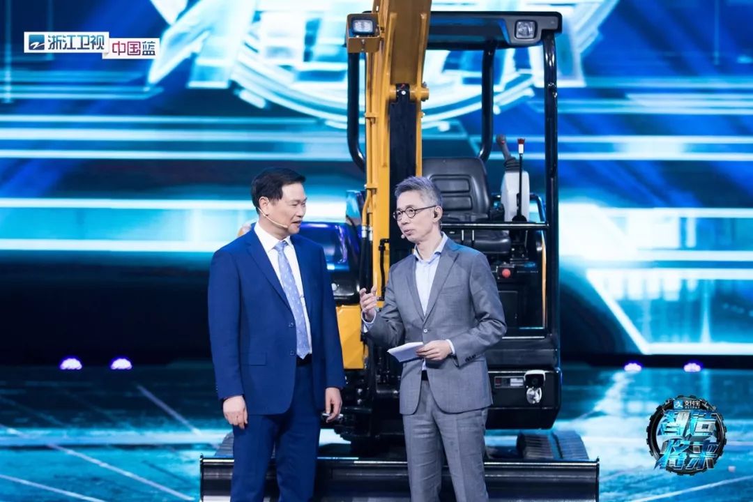 马思纯挑战“铁手推拿”，王孟秋惊呼“买保险了吗