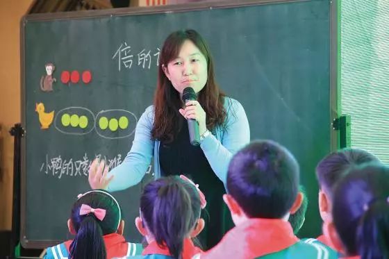 吴正宪特级教师之路,吴正宪教师简介