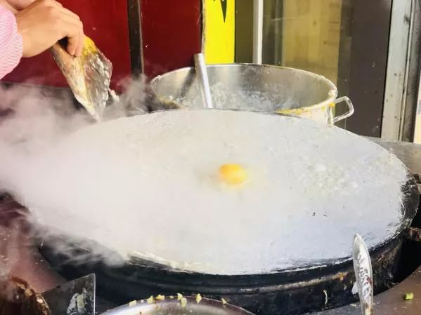 煎饼摊有多少种盈利方式,煎饼摊怎样才能赚回本