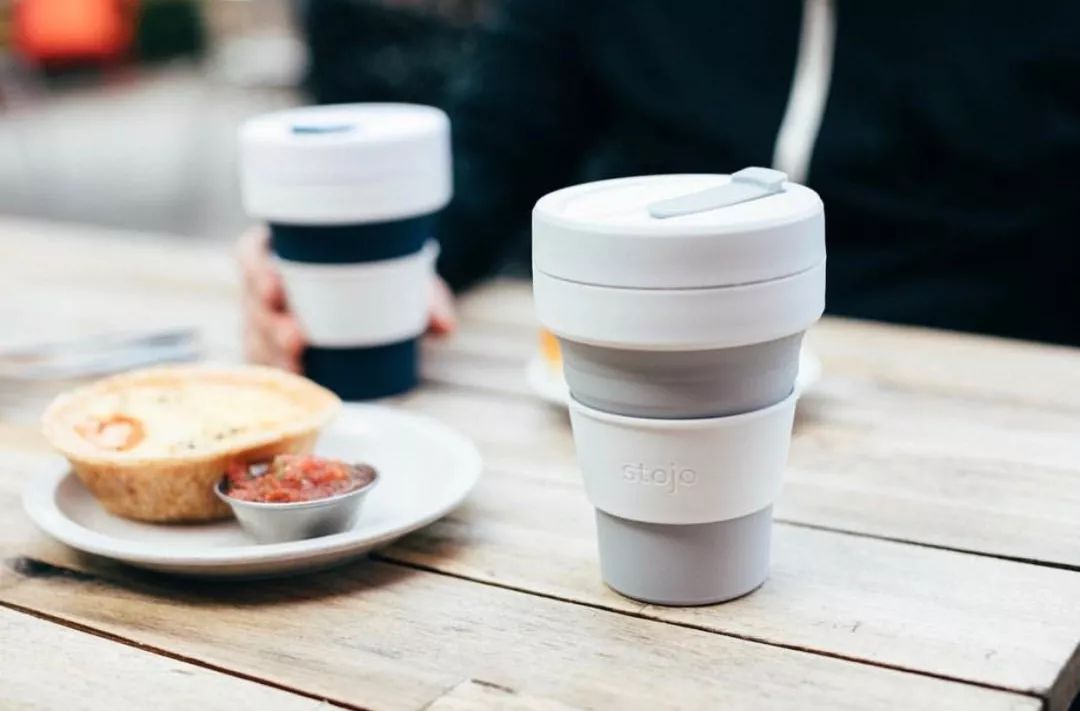 一秒折叠变身粉饼盒大小,火爆ins的随身杯,上哪都能喝干净水!