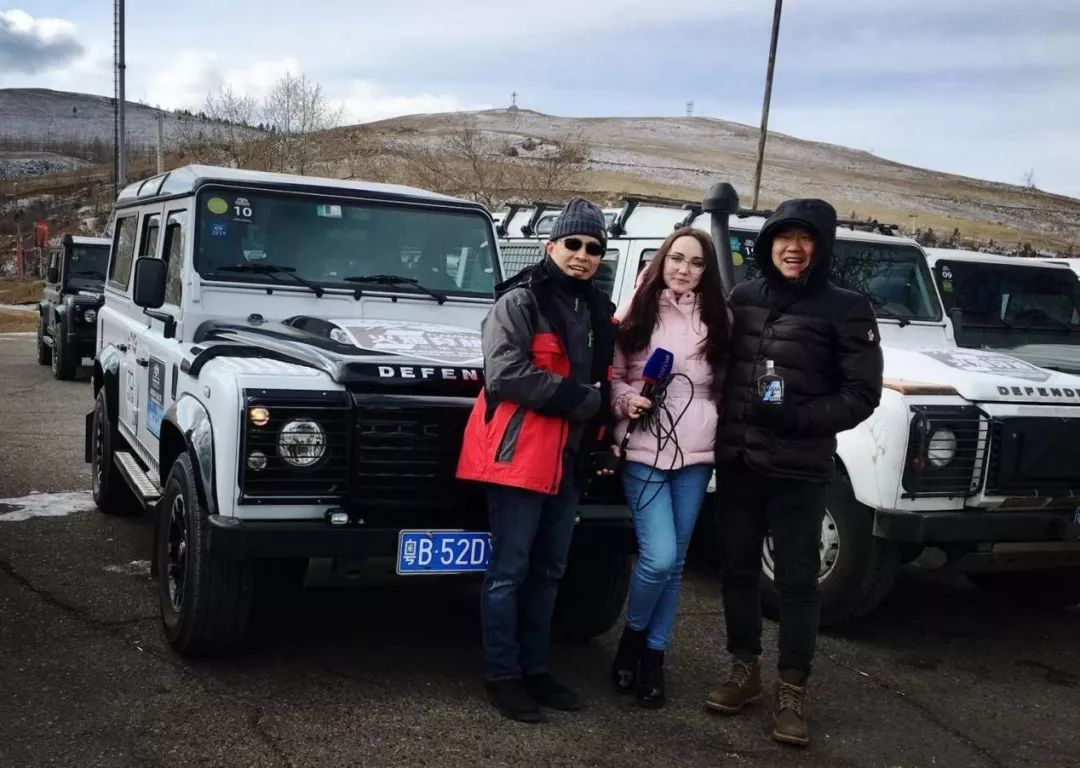 小酒展现“外交”魅力，中俄建交70周年，文化交融火爆之夜