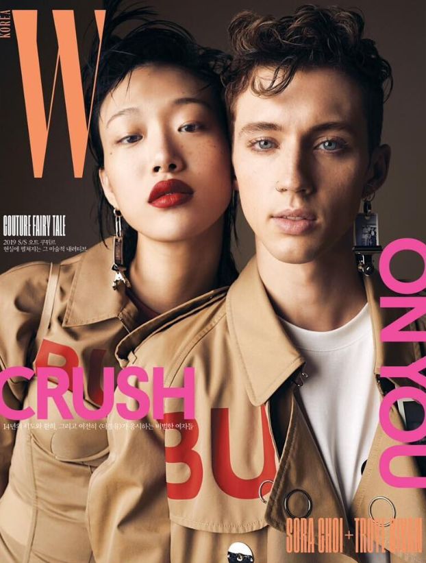 韩国最受争议的超模来了,谁说平胸不性感?