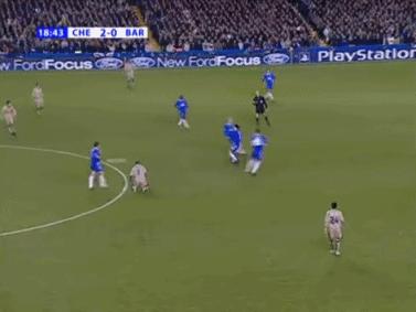 历史上的今天：蓝军与巴萨上演进球大战，拒绝被逆转