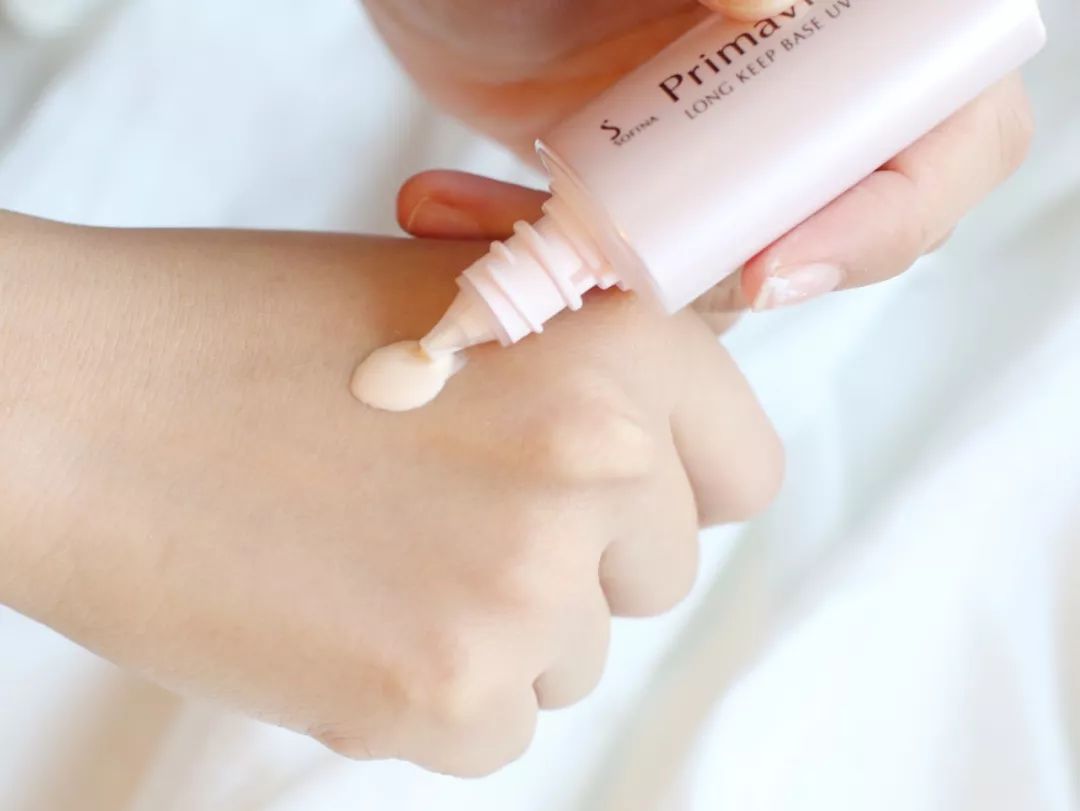 石原里美代言妆前乳,日本销量第一产品