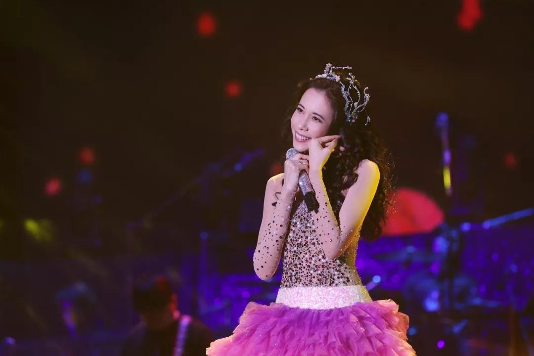 莫文蔚青岛演唱会视频,莫文蔚2019演唱会名场面