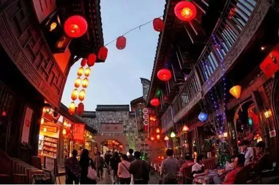 衢州又添新航线！3月31日起可直飞大连、成都、贵阳！古镇熊猫荧光海，约吗？