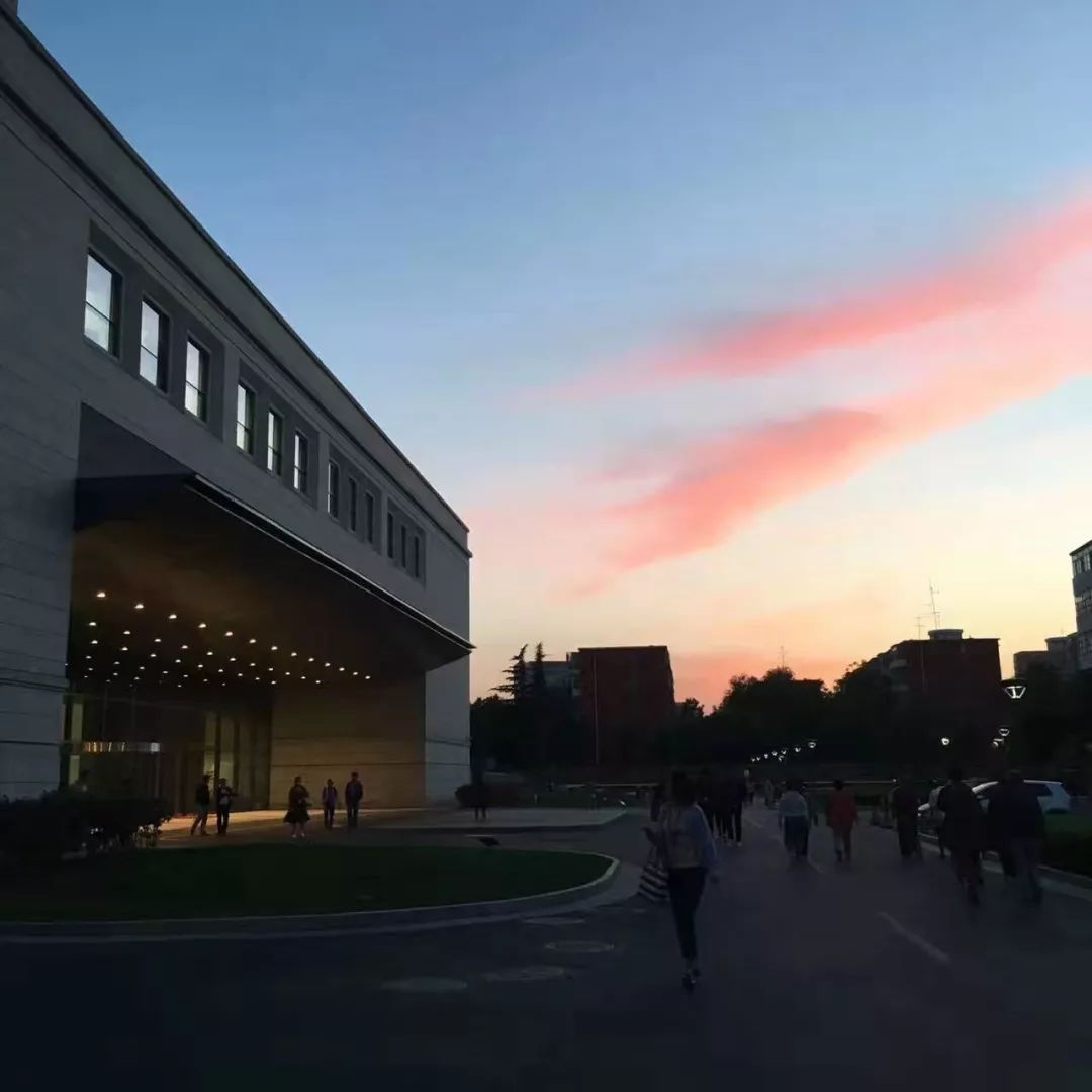 你今天真好看莉兹克里莫,你今天真好看吖