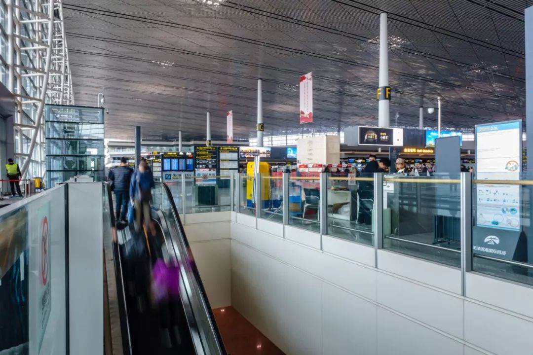 去天津坐飞机方便吗,聪明的人坐高铁