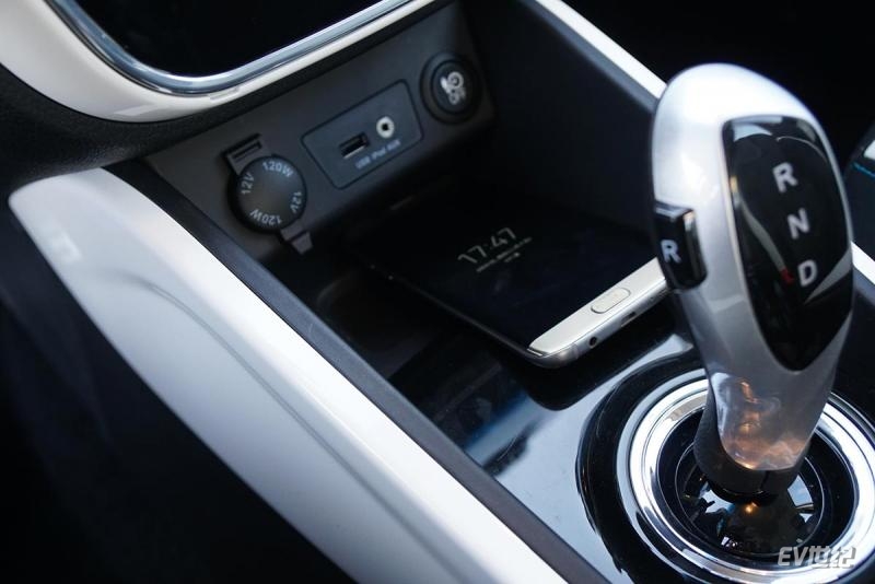 江淮新能源iev7纯电动配置,江淮新能源汽车iev7s值不值得入手