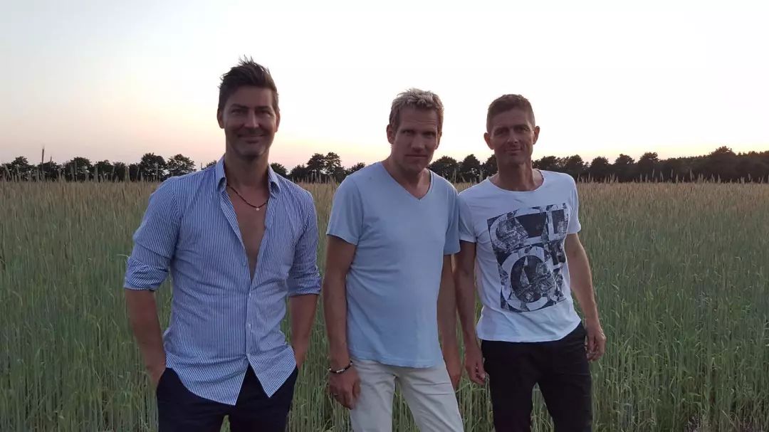 老外翻唱中文歌曲,难得听的英文歌