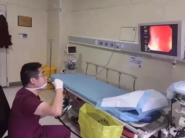 饭后三个表现说明胃癌的前兆,早期胃癌饭后出现什么征兆