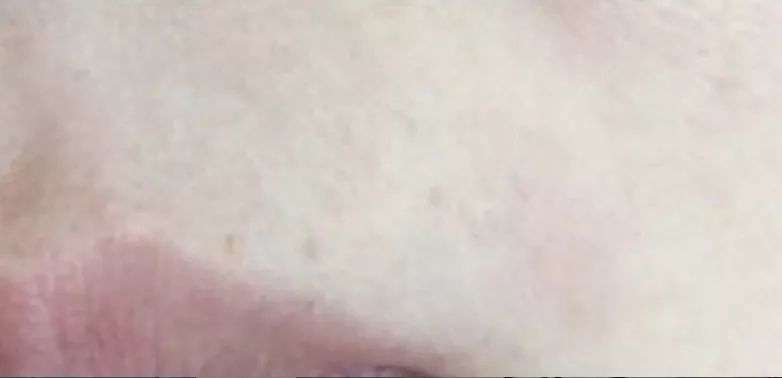 姑娘我看你印堂发黑下一句,姑娘我看你印堂发黑