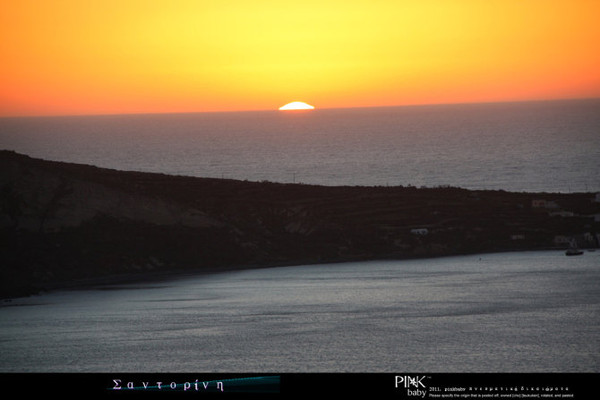 希腊爱琴海圣托里尼岛旅游报价,浪漫的希腊圣托里尼岛