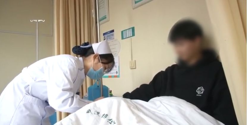 37岁男子肛门被撑裂！20年了，他一直有个坏习惯