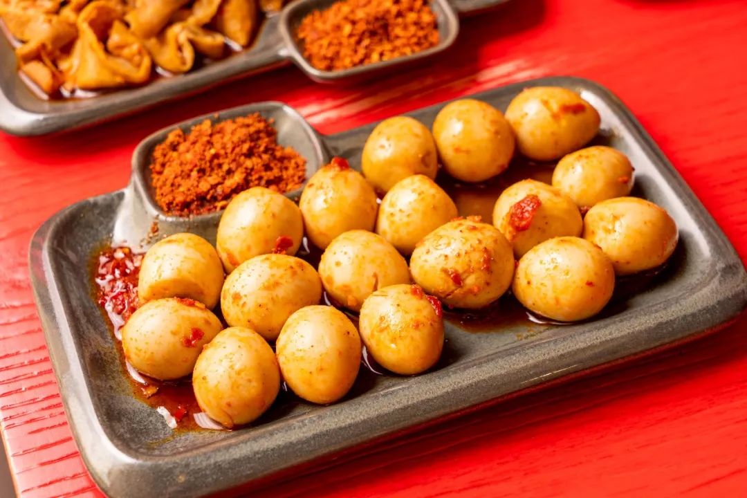 谭鸭血24小时营业,日均排队3h的谭鸭血来宁波了