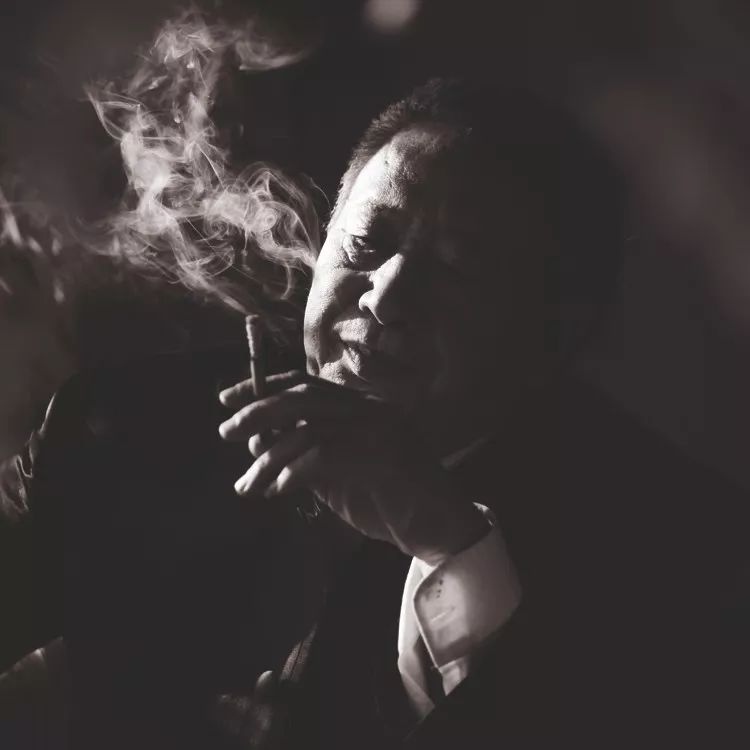 石虎｜一定要让这种新的字象敲击人的灵魂