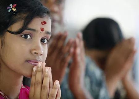 清明时节祭拜已逝的先人,清明前后祭奠世人的最佳时间