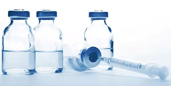 口唇黑斑,口唇上的黑印