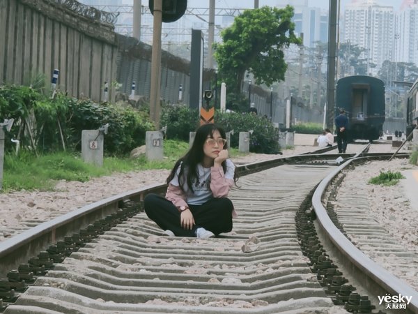 opporeno十倍变焦版实测拍照效果,opporeno10倍变焦拍照真实感受