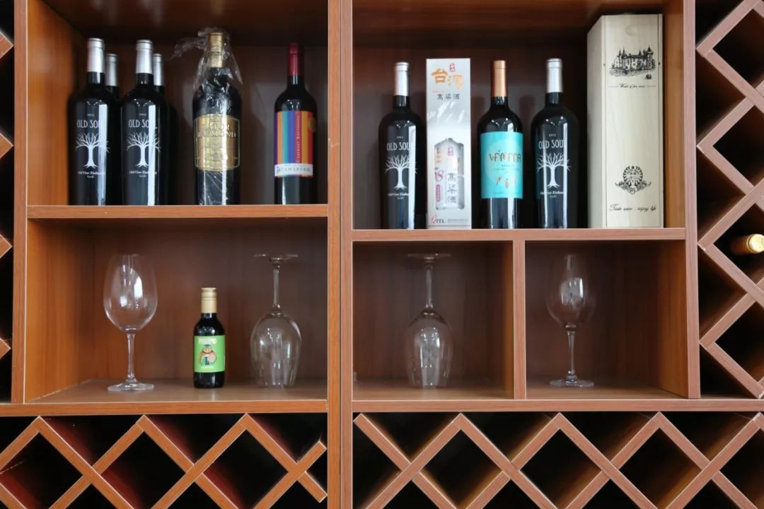 法国阿尔诺城堡干红葡萄酒2016,阿尔诺城堡干红葡萄酒价格