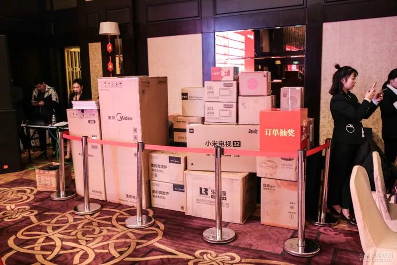 潍坊这个庙会牛上天！俊男美女来相亲，美食、走秀嗨全场！