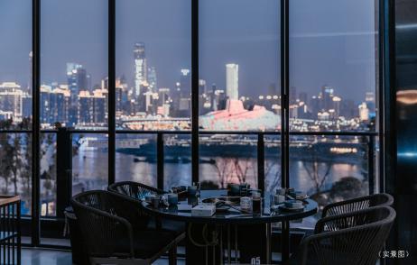 重庆两江交汇之上长嘉汇两江网红铺成新晋打卡地