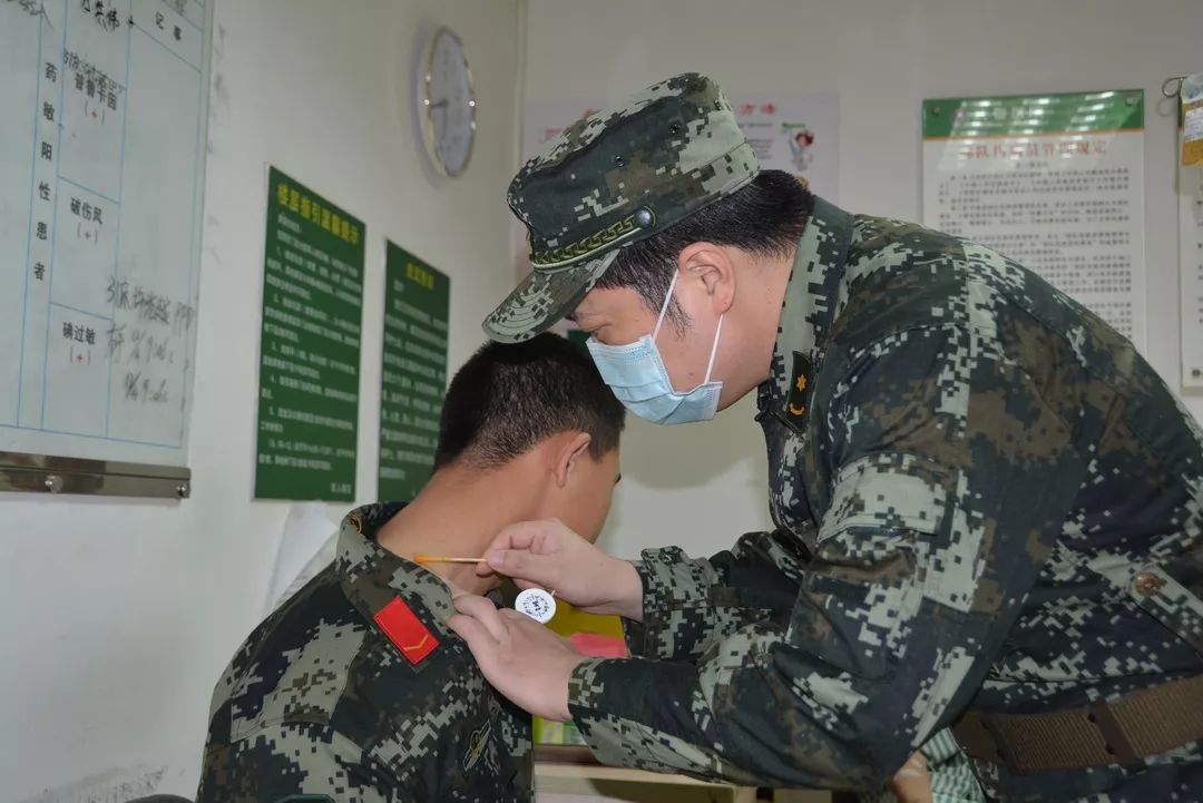 集结号你绝对不知道的军事细节,兵哥哥们集训遇歹徒追歹徒