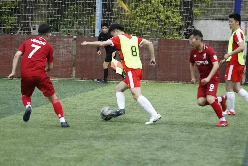 鸣锣开赛,鸣锣开市时刻中国公募