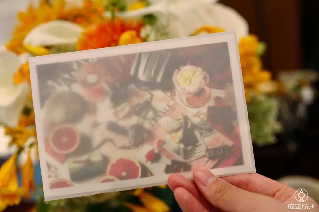 浙江首家！周杰伦为她谱曲、李佳琦连拍两个视频种草、让代购跑断腿的香水品牌来杭州了！