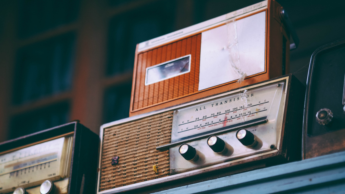 让眼睛休息一下音乐,适合晚上睡觉听的电台软件推荐