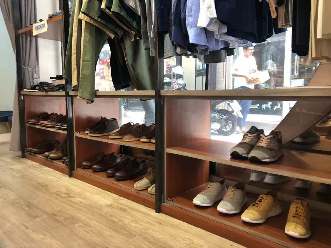 泰国最大球鞋店,泰国曼谷球鞋实体店